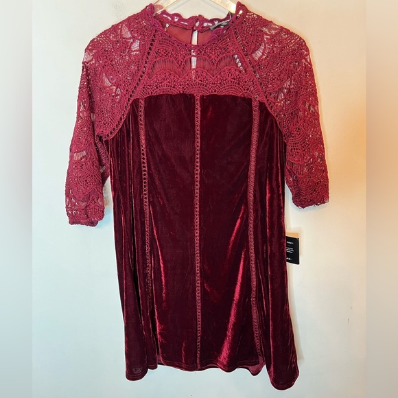 Lulu’s Love Me Always Burgundy Crocheted Lace Velvet Shift Dress - Picture 7 of 10
